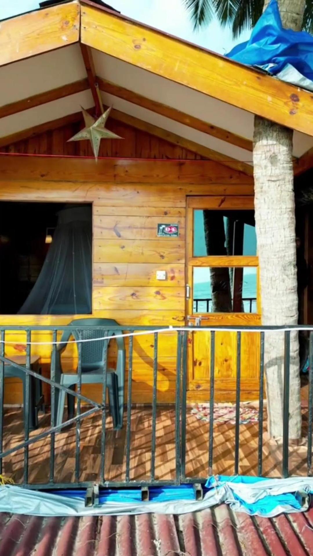 Janisha Huts